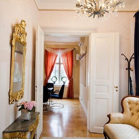 Hotel Amalias Hus Granna ภายนอก รูปภาพ