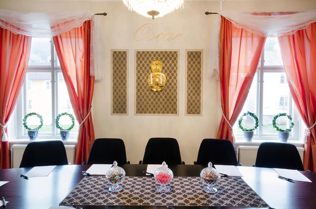 Hotel Amalias Hus Granna ภายนอก รูปภาพ
