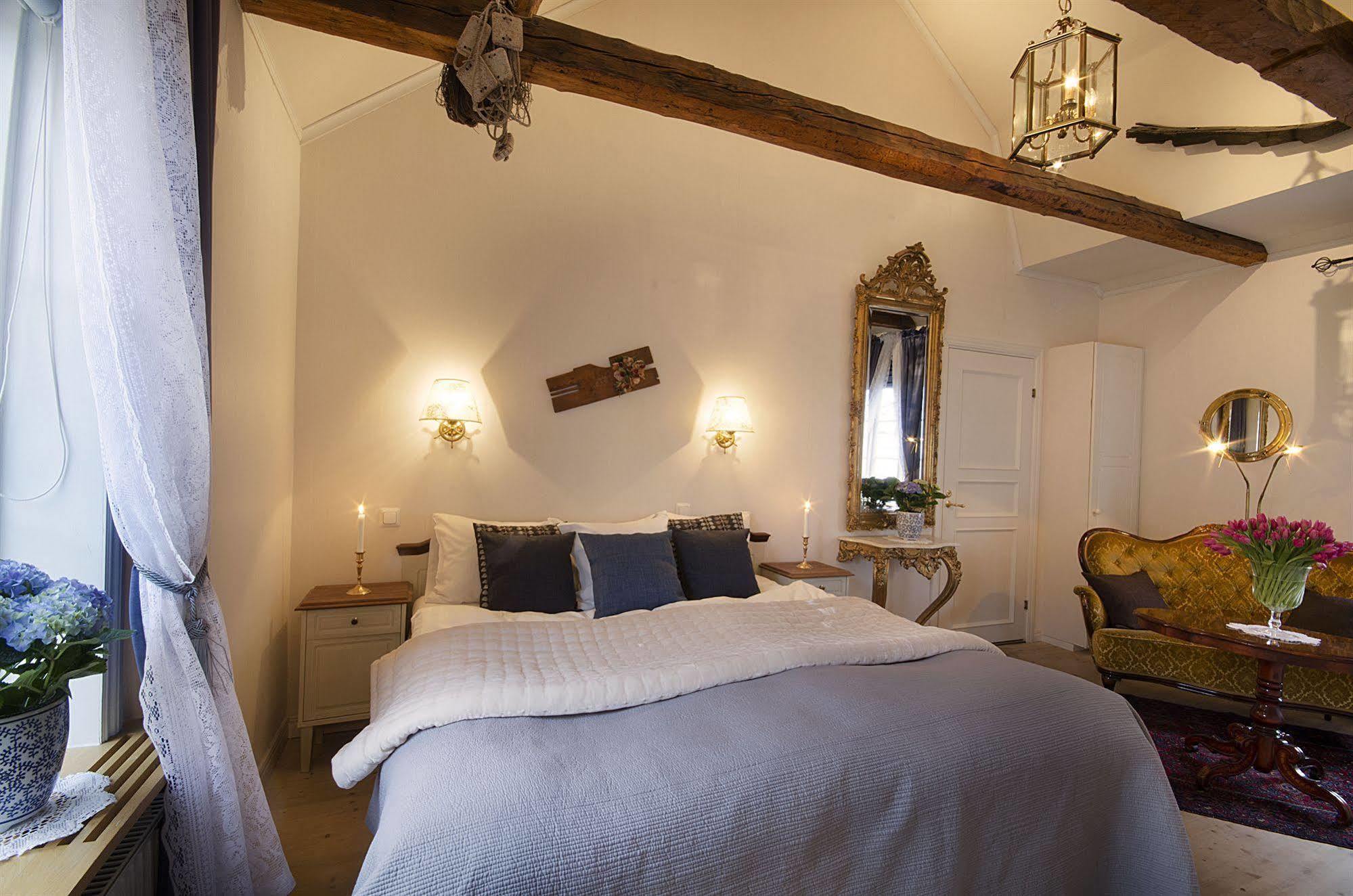 Hotel Amalias Hus Granna ภายนอก รูปภาพ