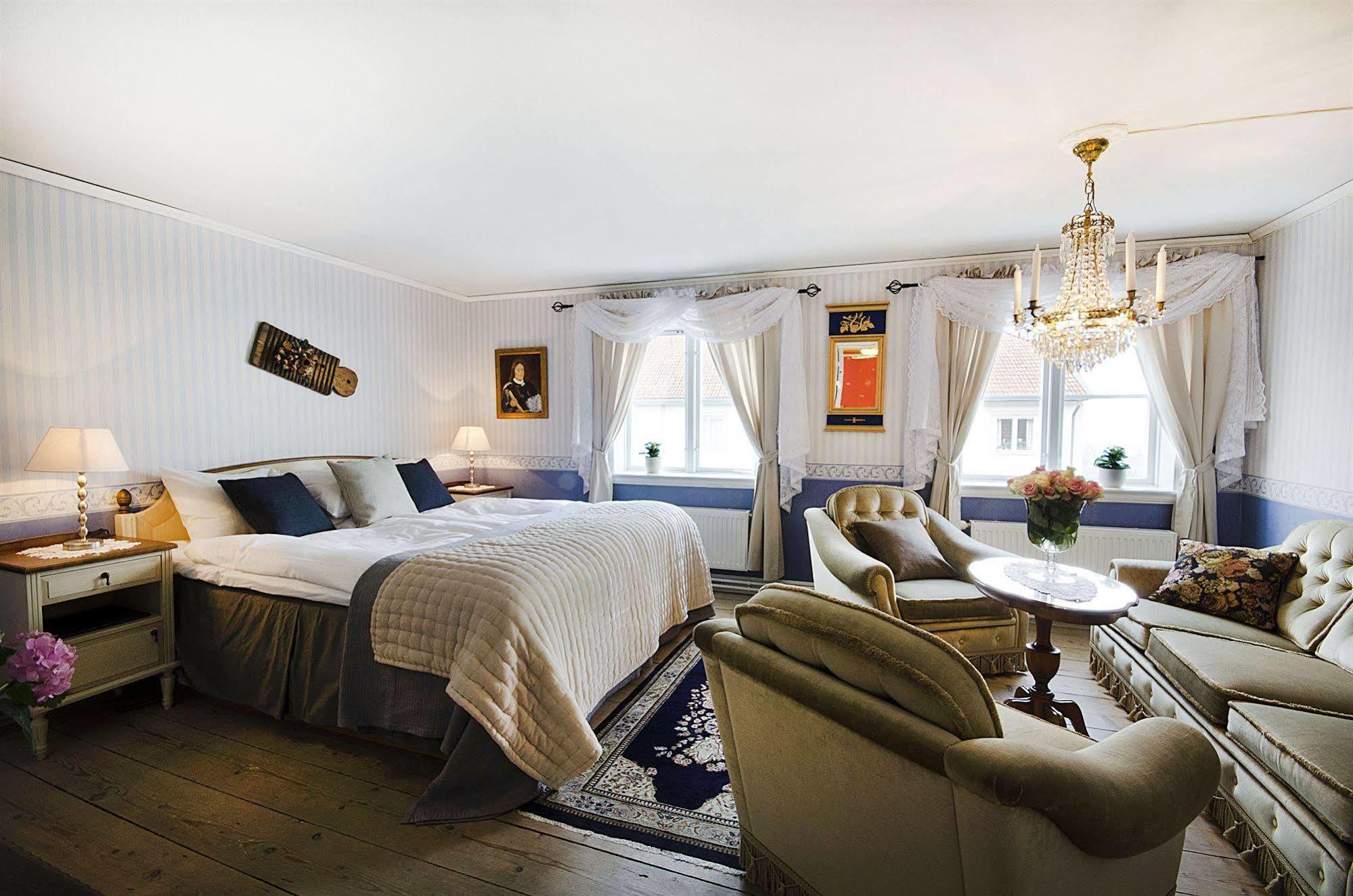 Hotel Amalias Hus Granna ภายนอก รูปภาพ